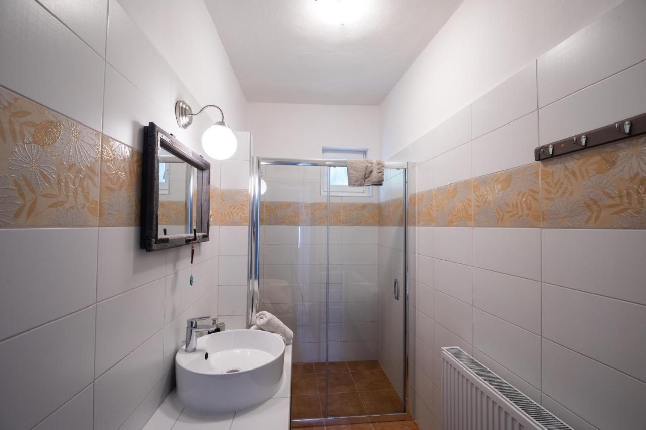 דירות Badacsonytördemic Milio Apartman Badacsony מראה חיצוני תמונה