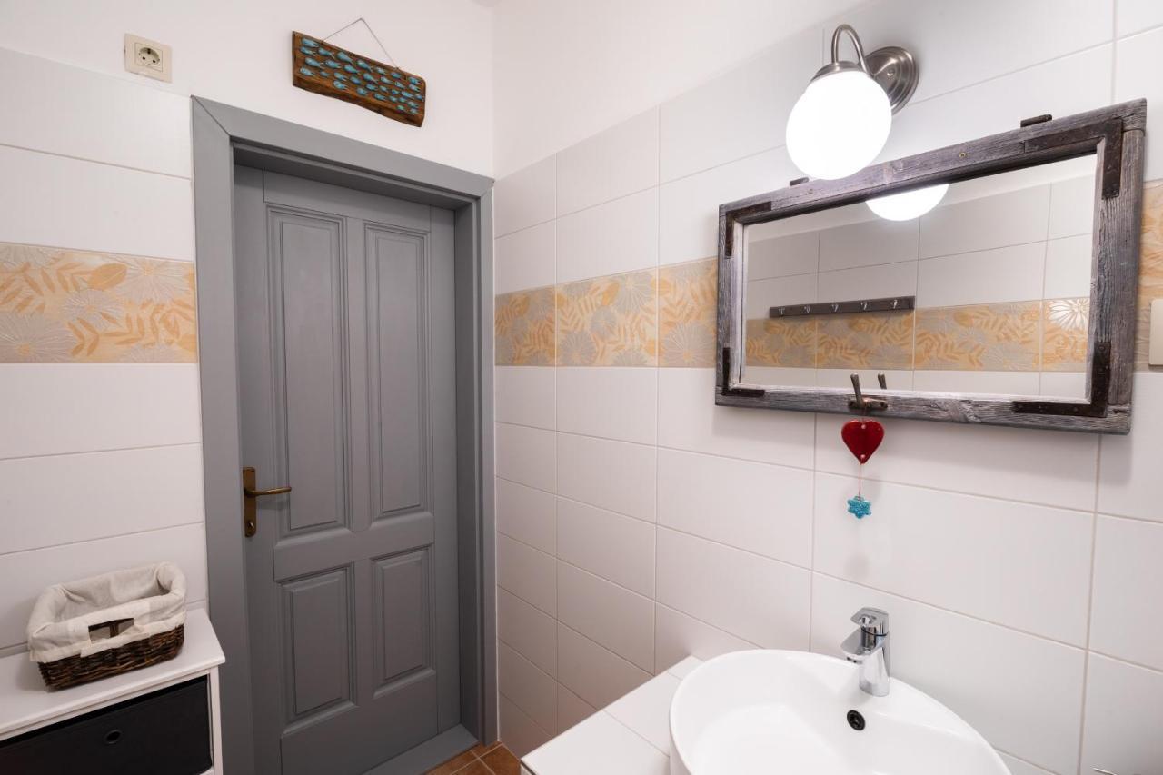 דירות Badacsonytördemic Milio Apartman Badacsony מראה חיצוני תמונה
